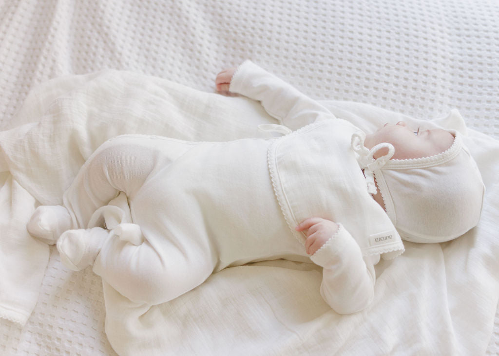 Breathable Muslin Swaddle with Scallop