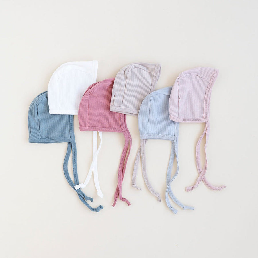 Solid Ribbed Bonnets