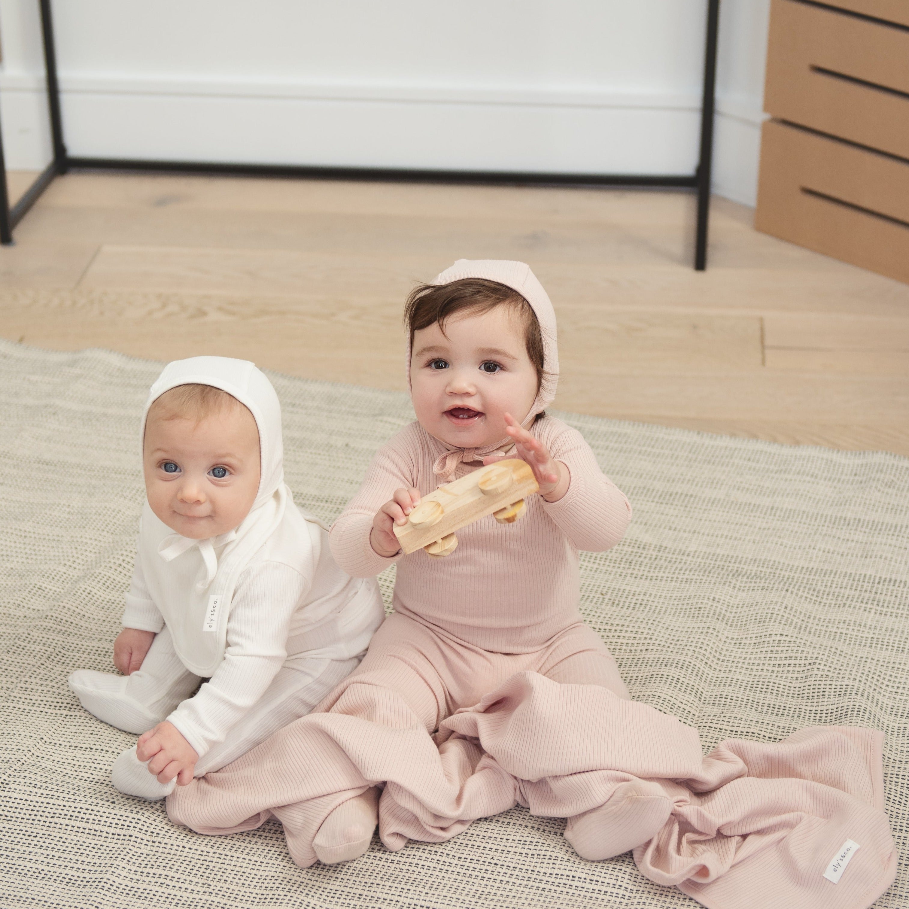 Solid Ribbed Bonnets
