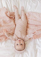 baby shower swaddle gift