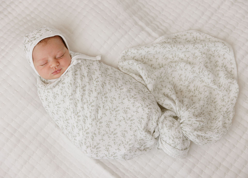 green Vine Pattern Muslin Swaddle 47&quot;